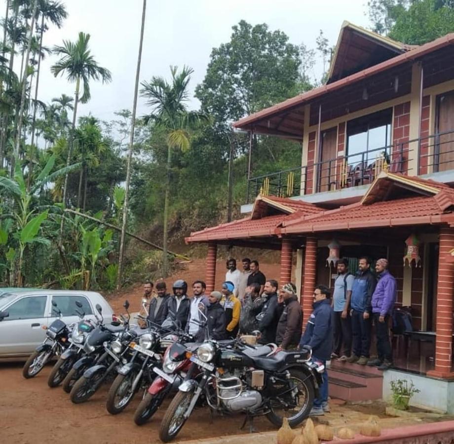 Vamoose River Edge Hostel Kalasa Exterior photo